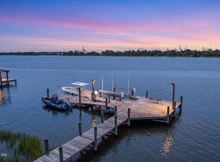 5392 HECKSCHER Drive, Jacksonville, FL 32226