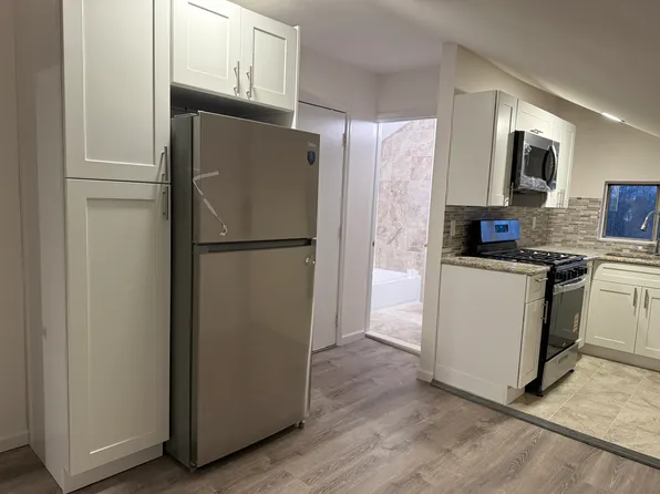 410 W Holly Ave APT G, Pitman, NJ 08071