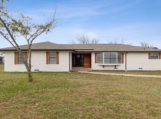 116 Heritage Dr, Burleson, TX 76028