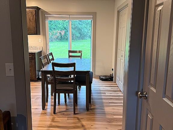 4th image of 1118 Private Road 2941