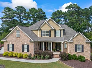 829 Cedar Stream Ct, Loganville, GA 30052