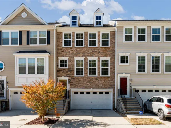 8138 Villaggio Dr, Millersville, MD 21108