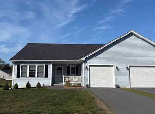 4 Gray Lock Ln #A, South Deerfield, MA 01373