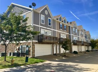 6334 Scarlet Leaf Ln, Pleasant Hill, IA 50327
