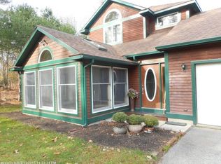 90 Rideout Ln, Gardiner, ME 04345