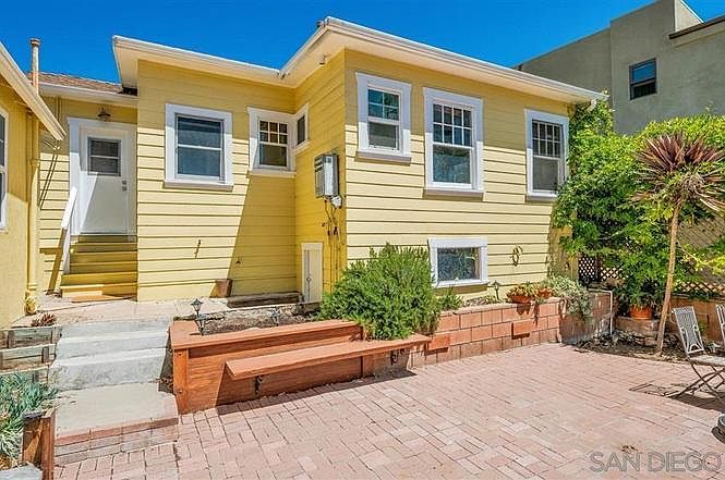 1st image of 4346 Valle Vis