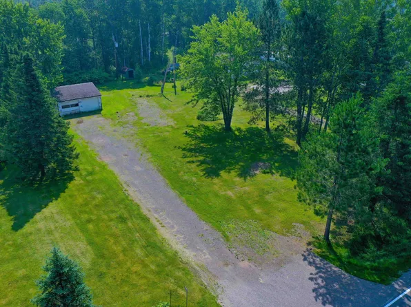 3920 Old Midway Rd, Hermantown, MN 55810
