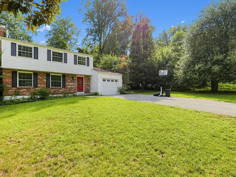 4419 S Shore Dr — Photo 3