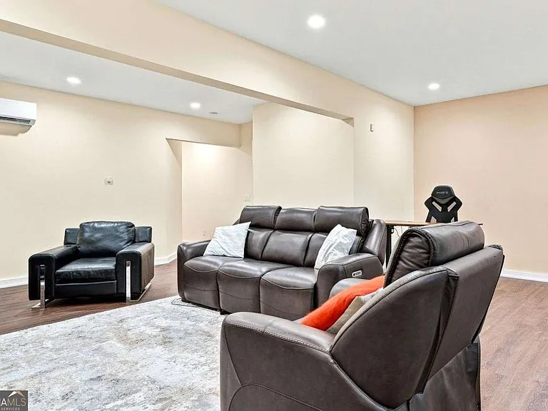 826 Canterbury Overlook — Photo 19