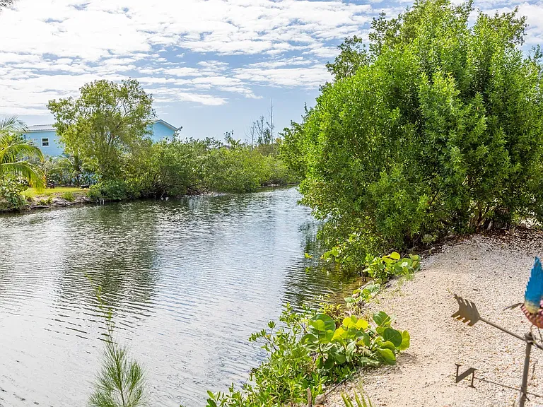 197 Lobstertail Rd — Photo 4