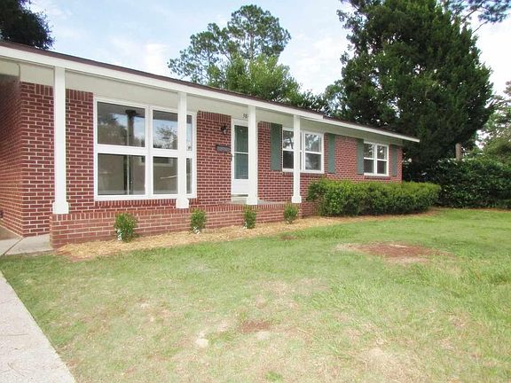 2nd image of 3870 Forest Glen Dr