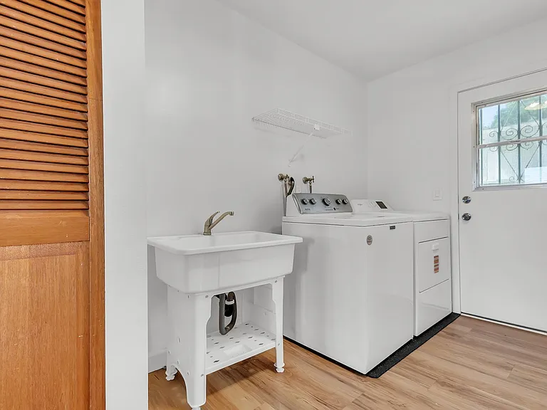 465 Camino De Gloria — Photo 17