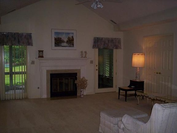 2nd image of 1658 Cloister Dr