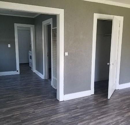 3rd image of 820 S 6th St #1