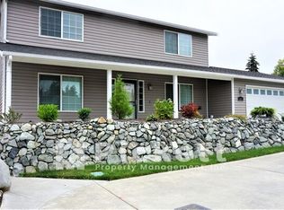 3025 Hollywood Ave NE, Bremerton, WA 98310
