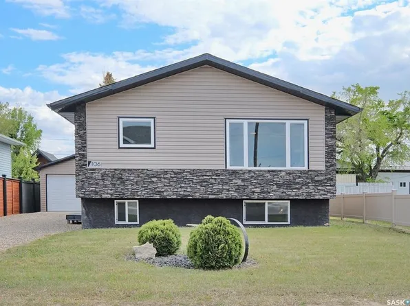 106 8th AVENUE W, Biggar, SK S0K 0M0