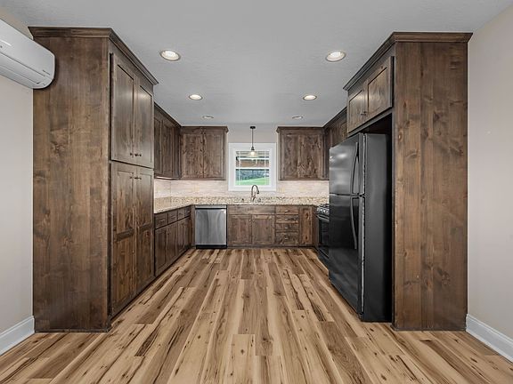 12th image of this home