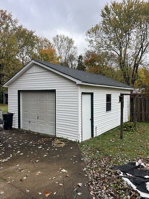 2nd image of 234 Carter Ridge Rd