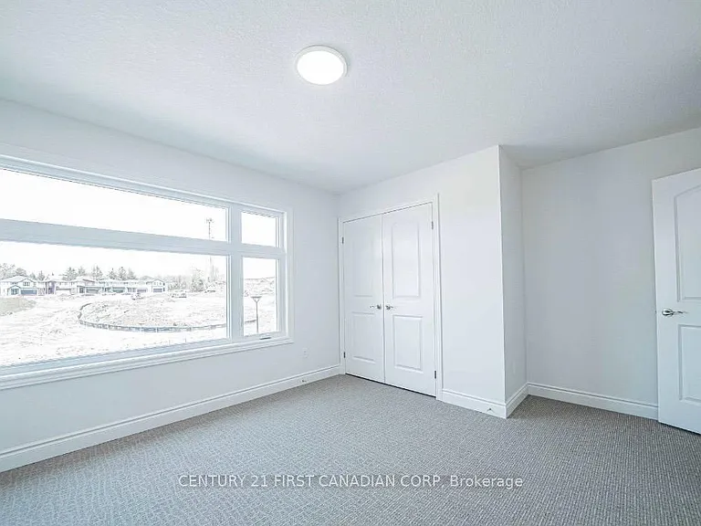 201 Roy McDonald Dr #UPPER — Photo 9