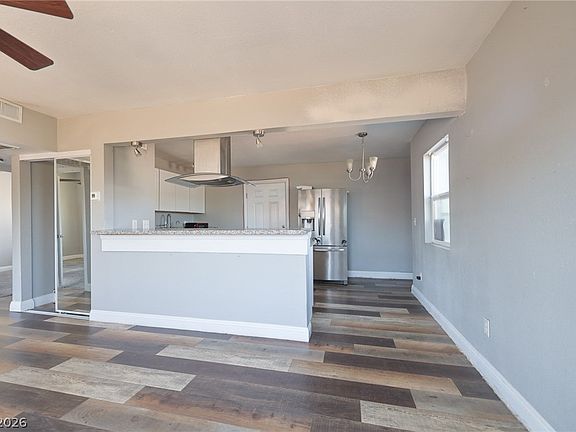 2nd image of 2125 E Oakey Blvd