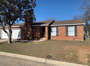 1016 Turner St, Cleburne, TX 76033