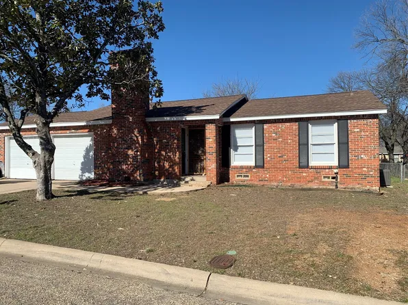 1016 Turner St, Cleburne, TX 76033