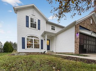 6743 Lexington Cir, Zionsville, IN 46077