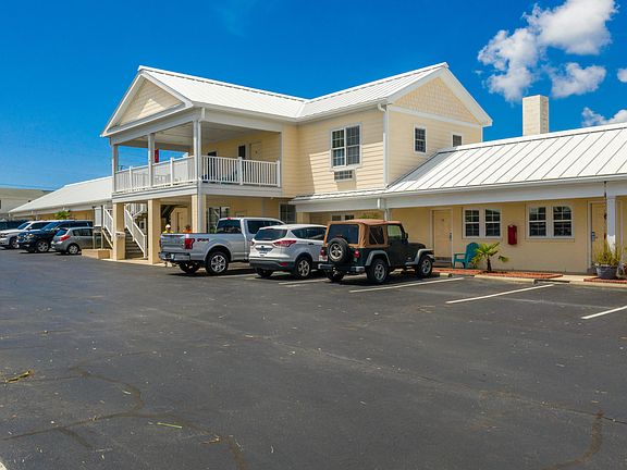 4th image of 215 W Fort Macon Road #403