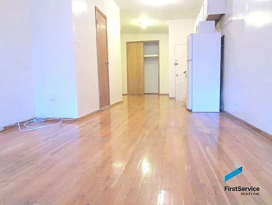 Rented by FirstService Realty (legacy) | media 7