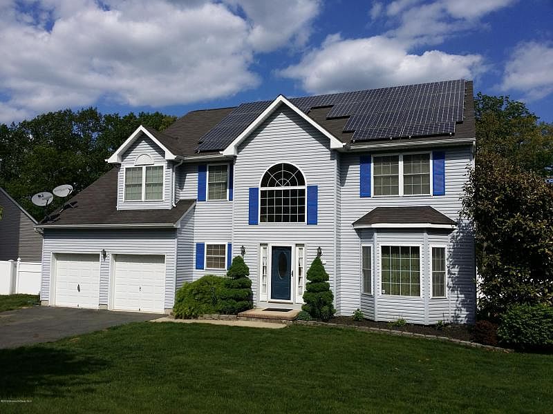 1st image of 725 Spruce Hill Dr