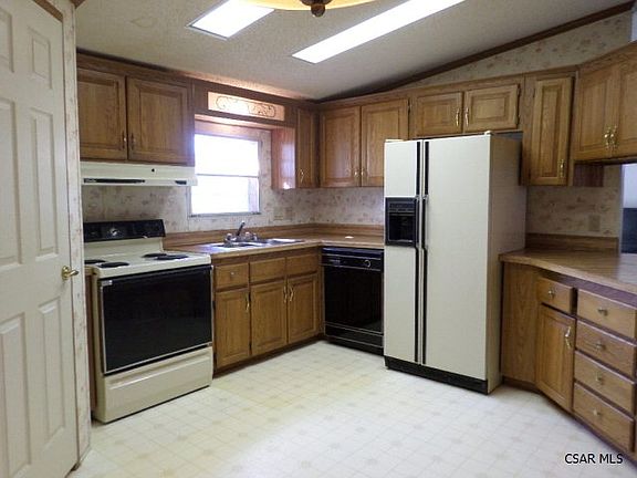 5th image of 108 Oakridge Dr