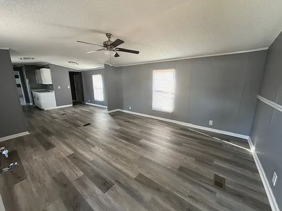 5th image of 3006 Amberjack Rd #176