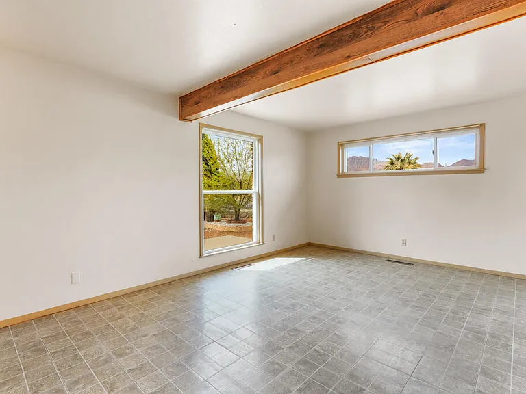 5201 Cornell Ave — Photo 30
