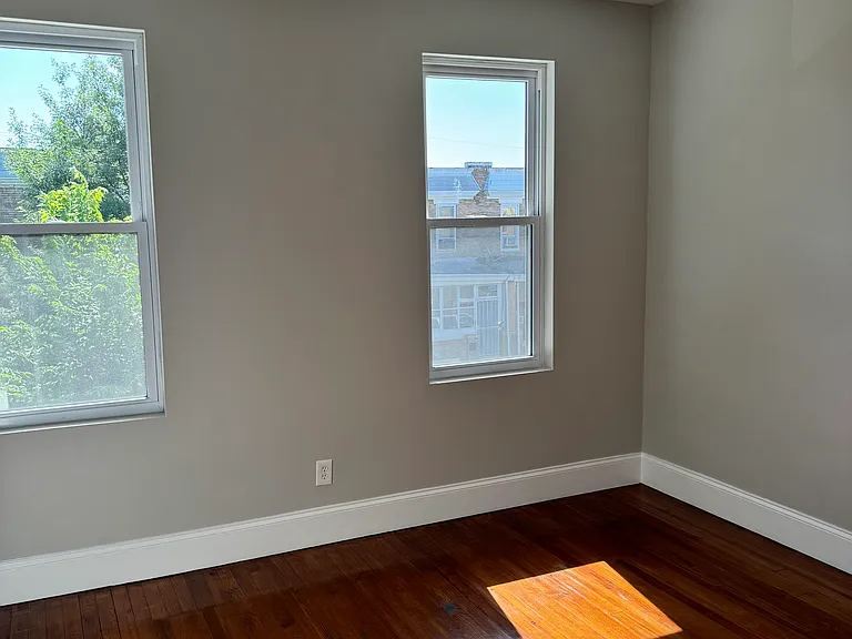 418 Bonsal St — Photo 27