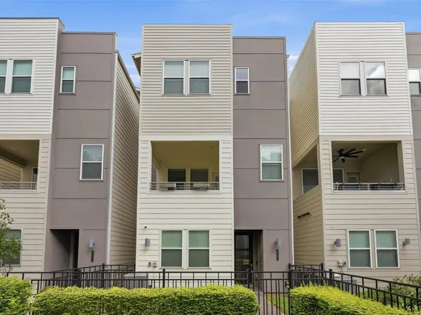 2709 Clinton Dr, Houston, TX 77020
