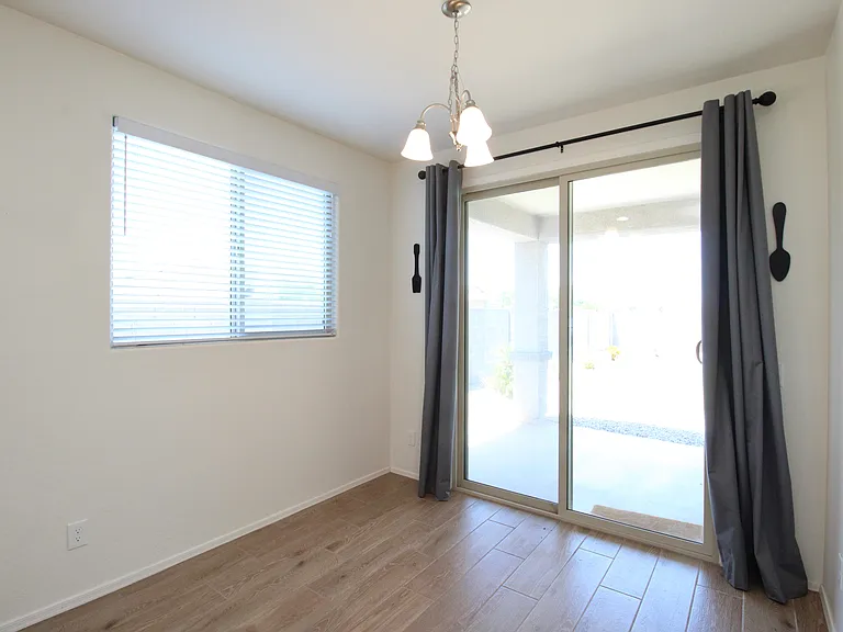 17864 W Paraiso Dr — Photo 11
