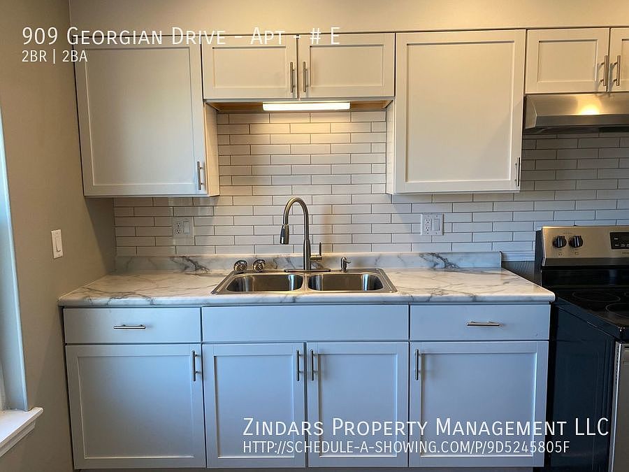 1st image of 909 Georgian Dr APT E