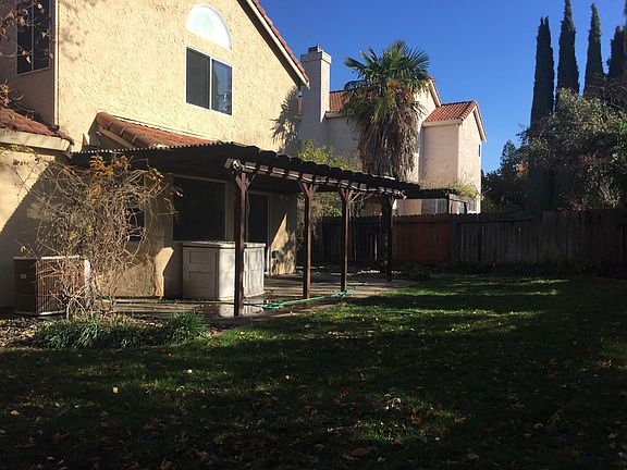 2nd image of 4700 Mapleplain Ave