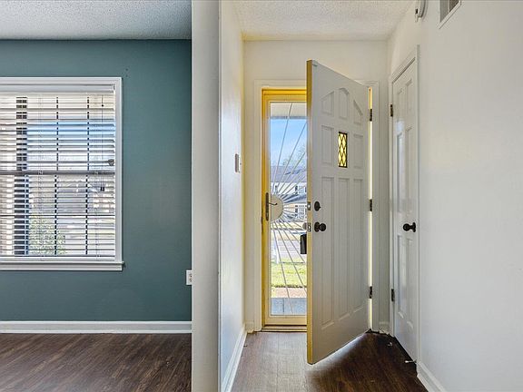 5th image of 8518 Chimneyrock Blvd