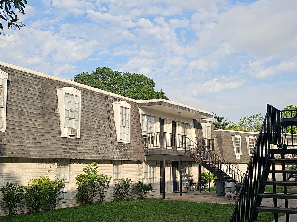 1st image of 8360 Park Place Blvd #36a506f8e