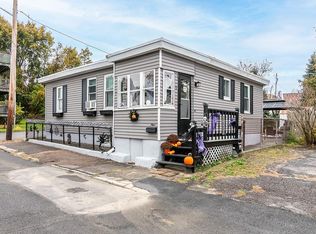 9 Baker St, Johnston, RI 02919