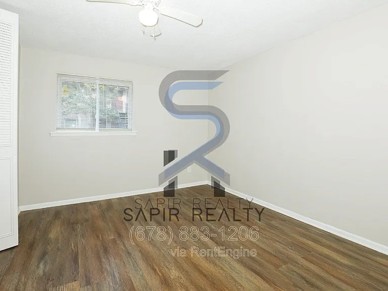 3300 College St #5 — Photo 9