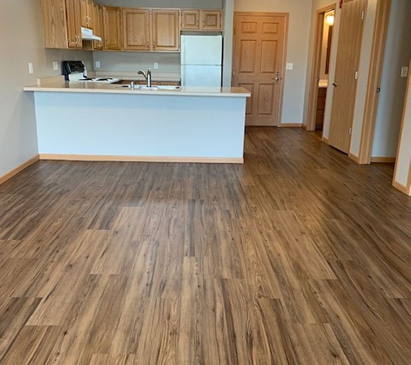 1st image of 420 5th Ave S APT 403