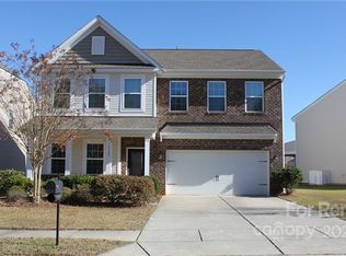 14321 Green Birch Dr, Pineville, NC 28134