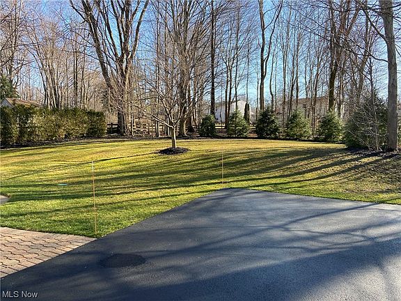 3rd image of 9920 Cypress Cir