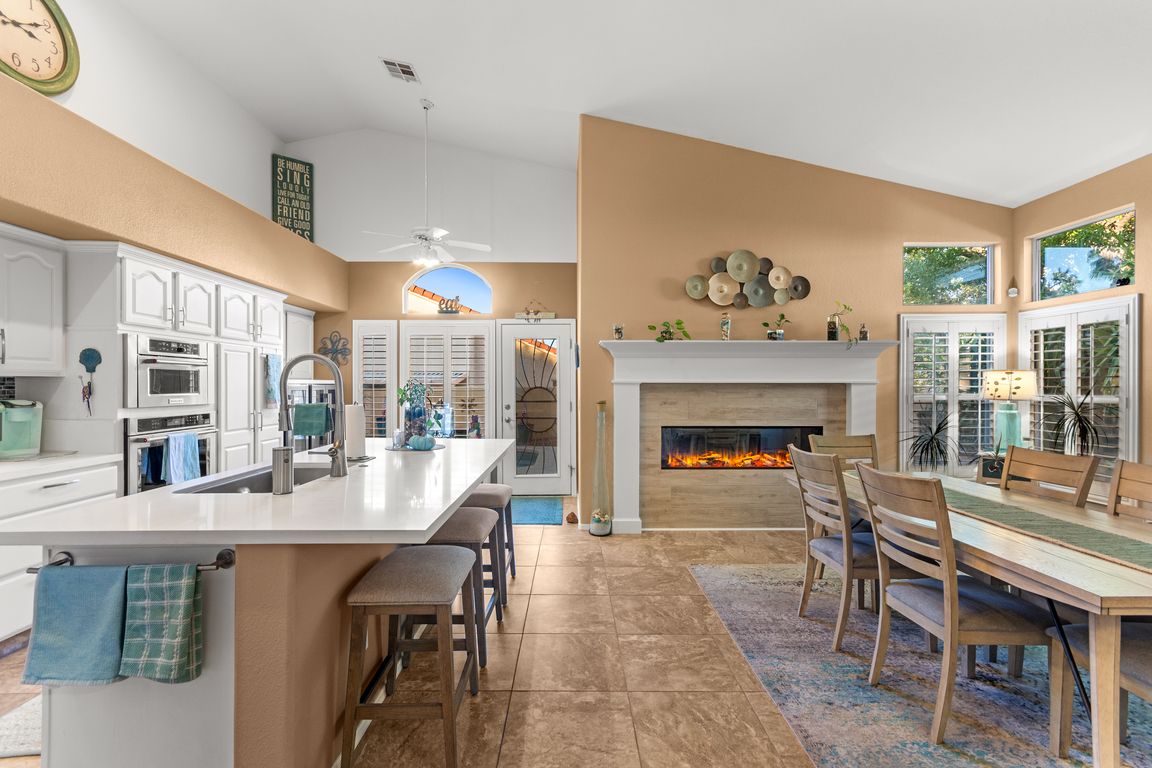 next background image