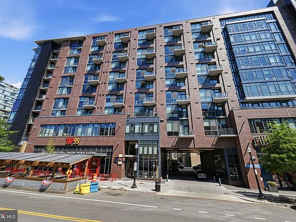 5th image of 70 N St SE #N706