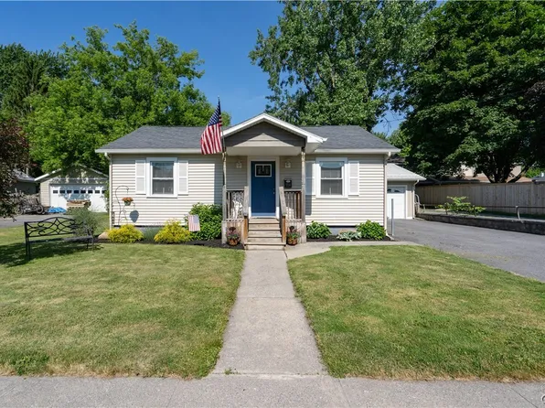 914 Holcomb St, Watertown, NY 13601