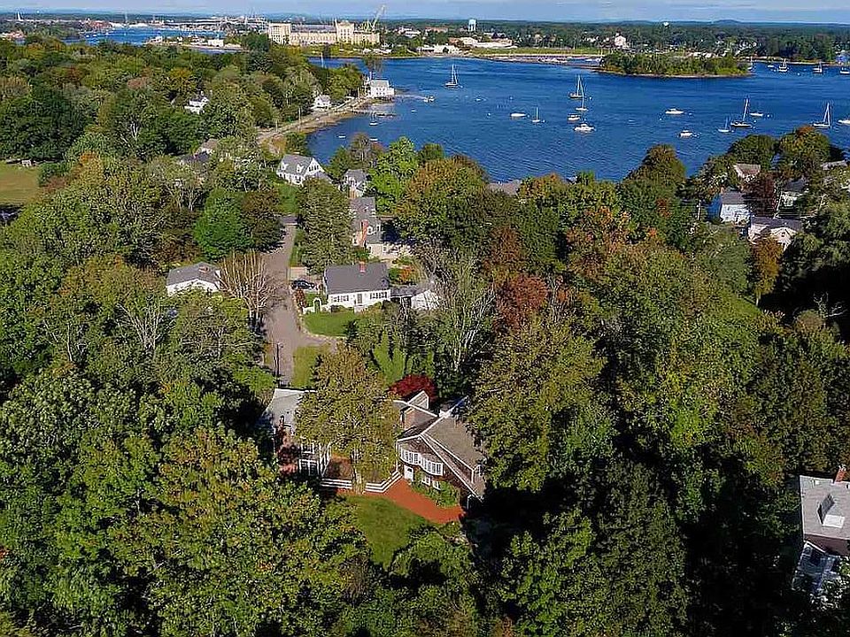 2nd image of 28 Colonial Ln