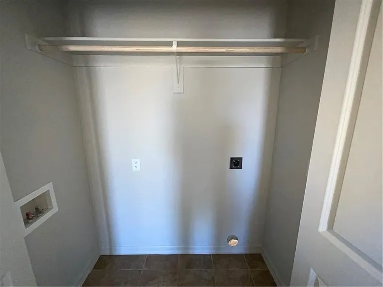 1280 Colonel Salomon Dr — Photo 6